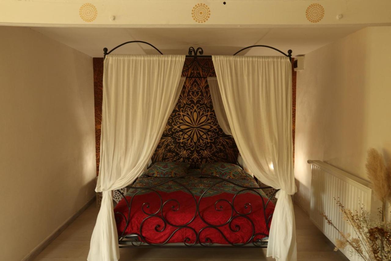 Bed and Breakfast Fenetre Sur Loire Iguerande Экстерьер фото
