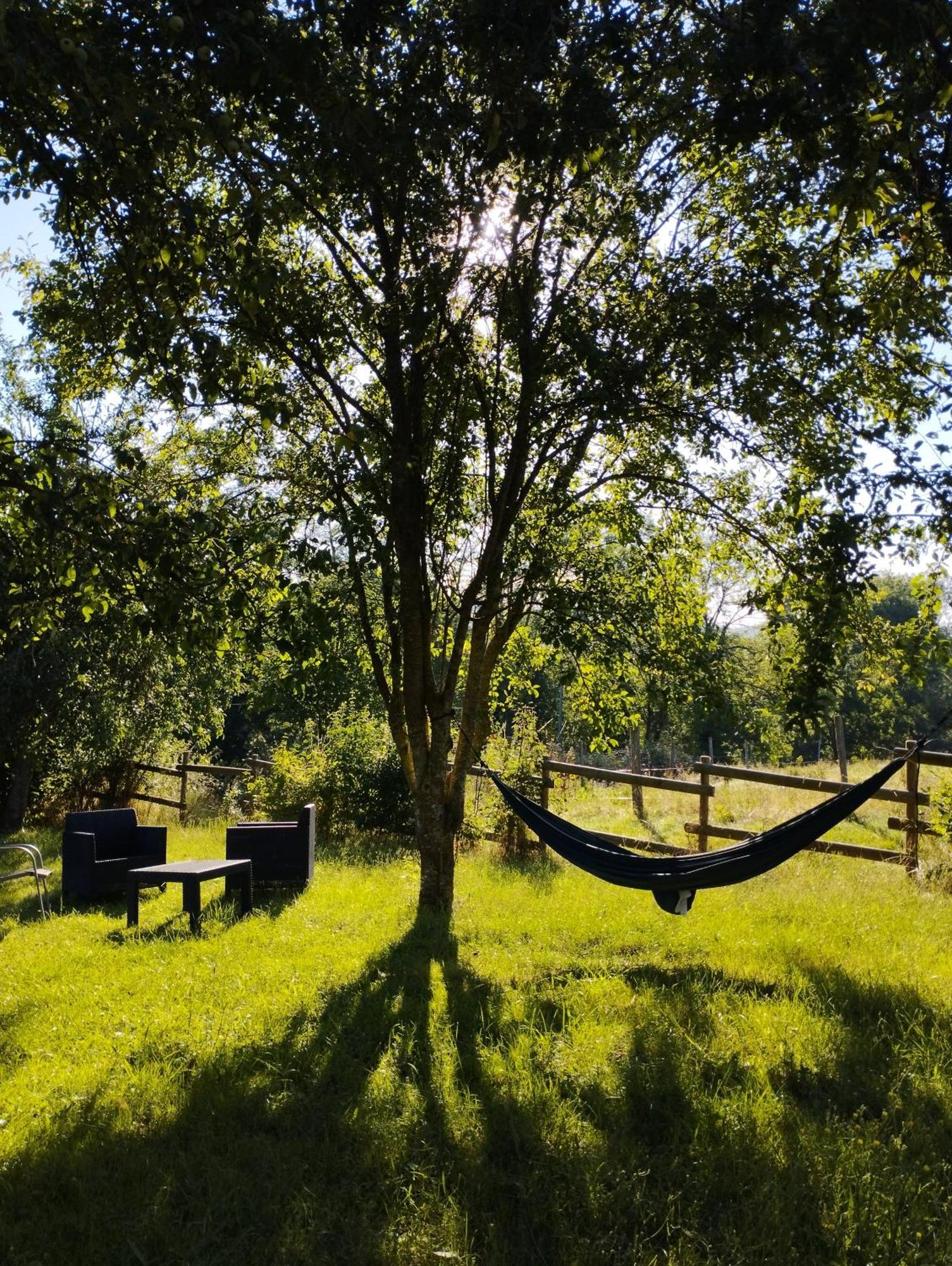 Bed and Breakfast Fenetre Sur Loire Iguerande Экстерьер фото